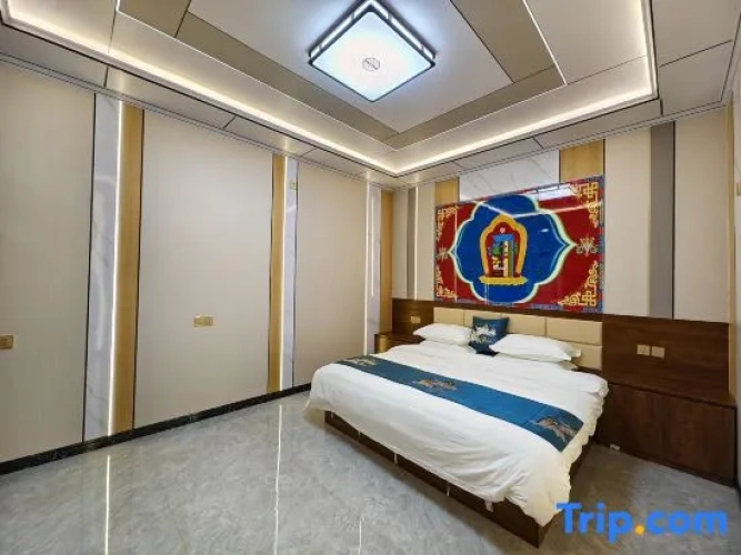 Deluxe Family Suite
