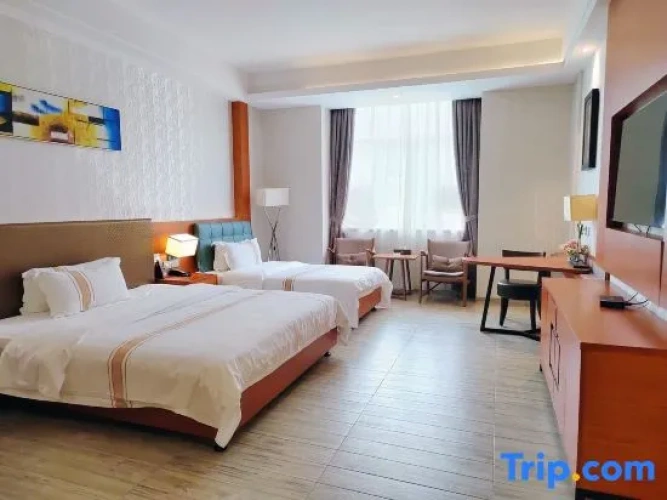Deluxe Suite