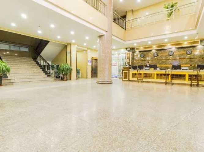 Huangyue Business Hotel