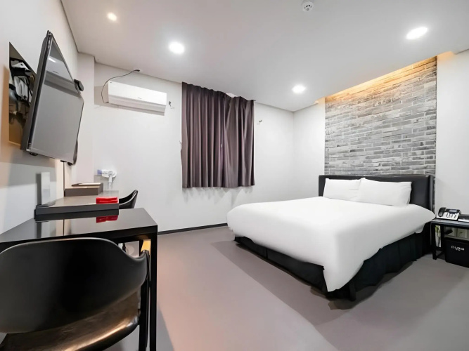 Hotel Cube