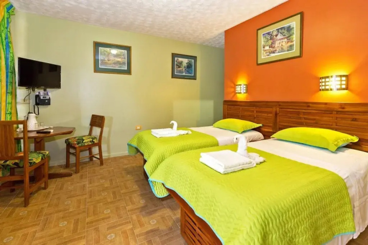 Toucan Inn