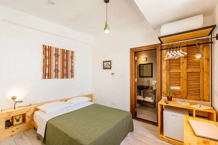 Djumba Hotel & Cafe