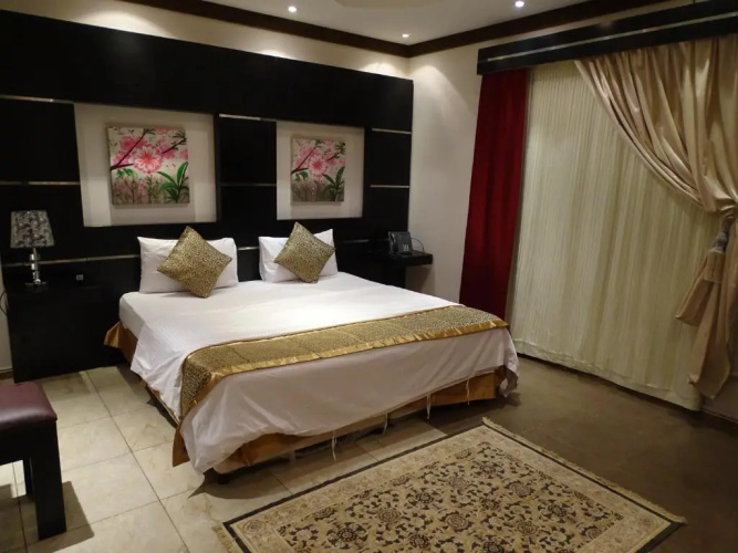 Comfort Inn Al Taawon