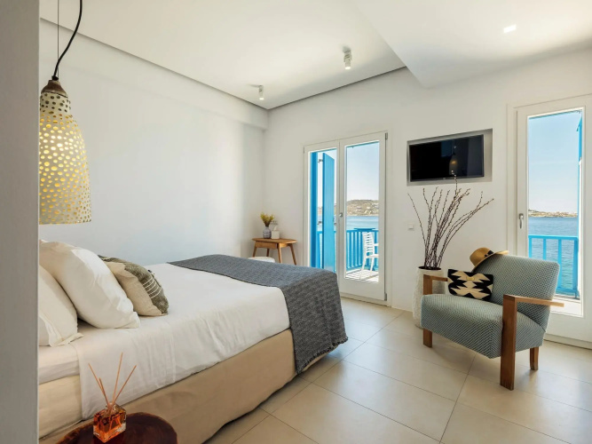 Bluetopia Suites