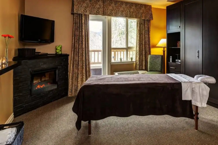Pemberton Valley Lodge