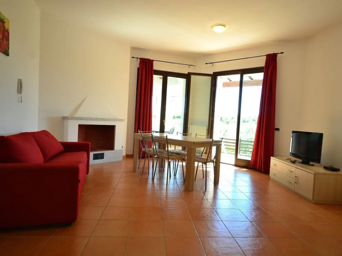 Villa in Alghero With Pool & Near Town