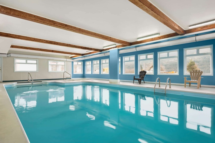 Travelodge By Wyndham Salmon Arm photo 12