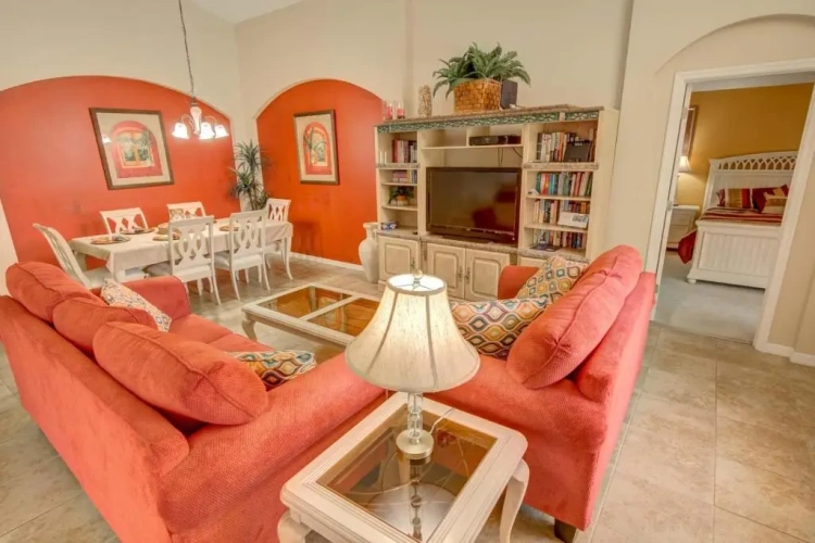 4 Bedrooms Cottage
