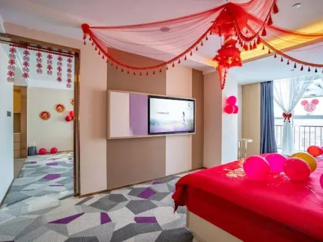 Lavande Hotel (Zhuozhou Baoding Dier Zhongxinyiyuan)