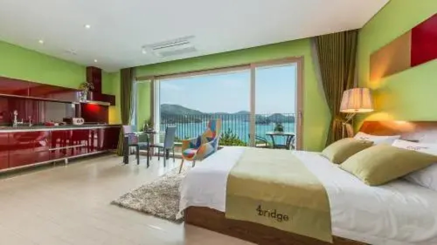 Geoje For bridge pension