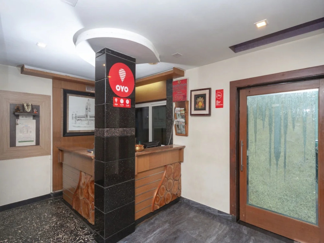 OYO 16890 Hotel Srm Central Park