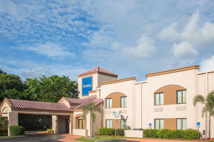 Travelodge By Wyndham Fort Myers Airport - Lehigh Acres, FL