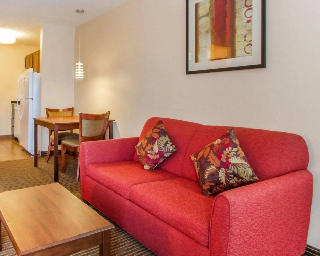 Quadruple Suite