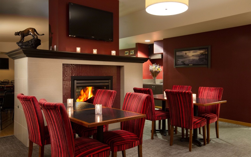 Coast Hilltop Inn photo 25