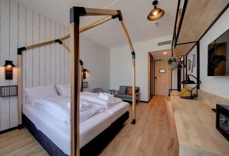 Double Cottage