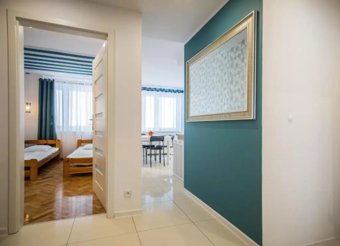 3 Bedrooms Apartment