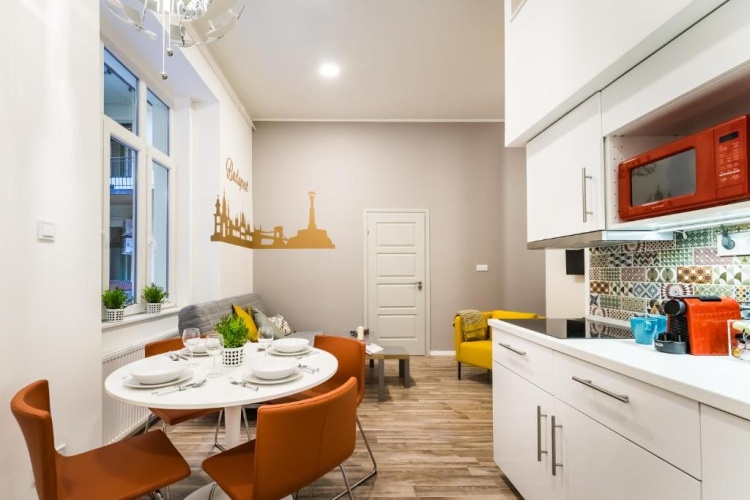 1 Bedroom Apartment