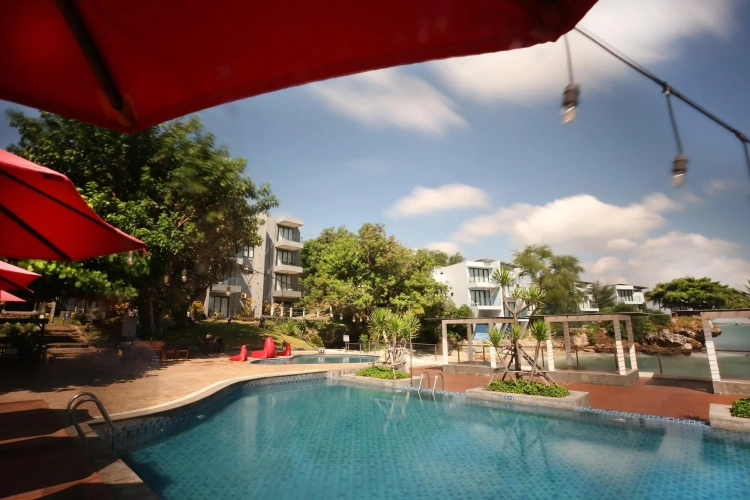 Standard Triple room with balcony and with view