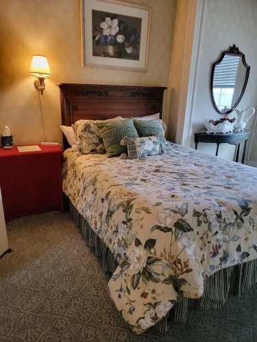 Classic Quadruple Suite