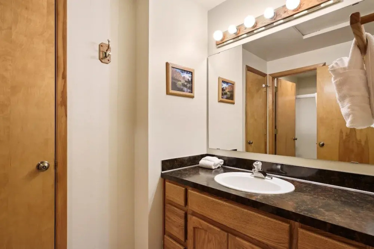 Sequoia 14 2 Bedroom Home