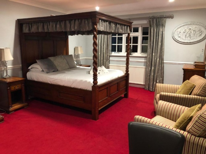 Luxury Suite