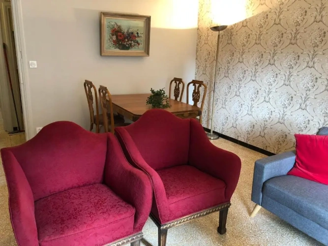 3 Bedrooms Apartment