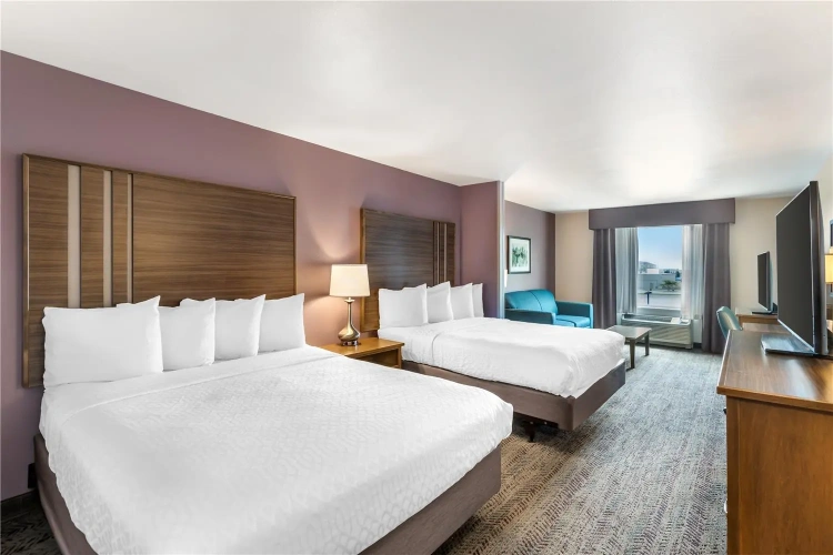 Quadruple Suite