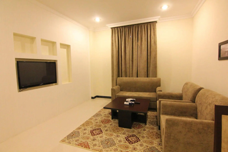 Flora Hotel Suites