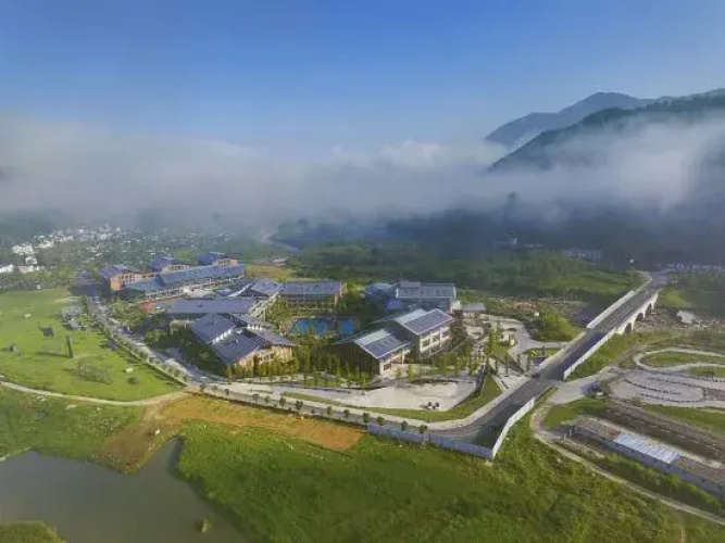 To Journey Huangshan Camping