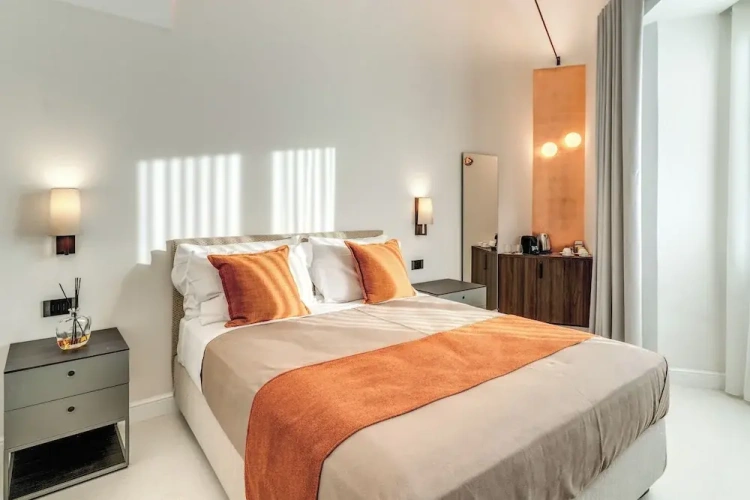 Comfort Double room with balcony and with city view