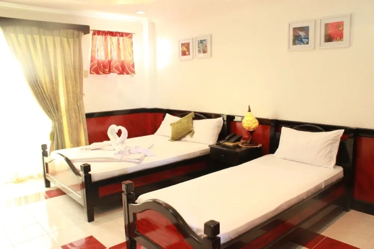 Deluxe Suite with balcony