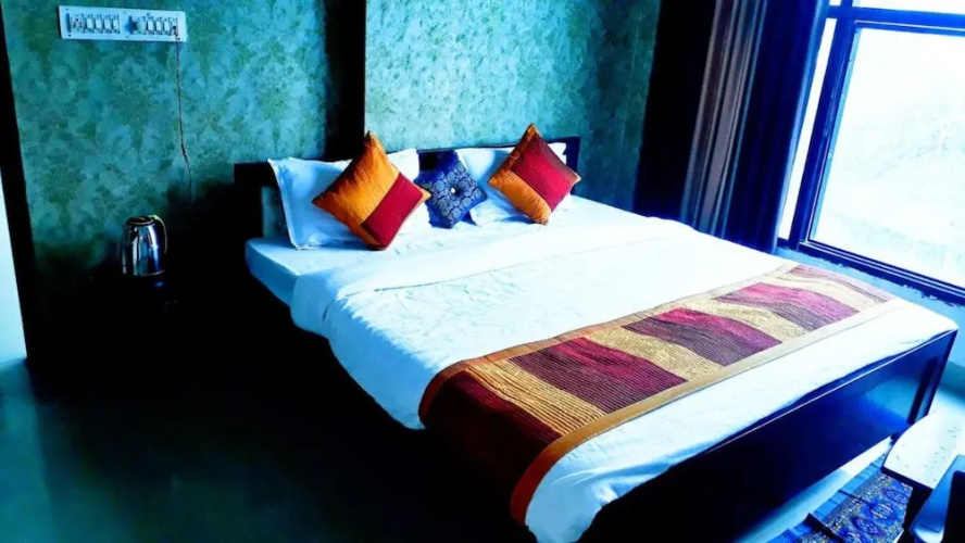 Mgh 114 Hotel Krishna Udaipur