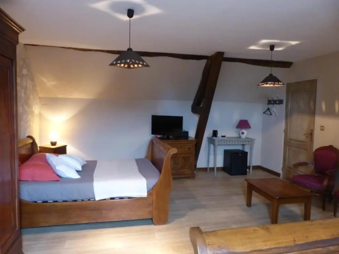 Standard Triple room