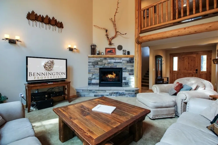 5 Bedrooms Family Apartment