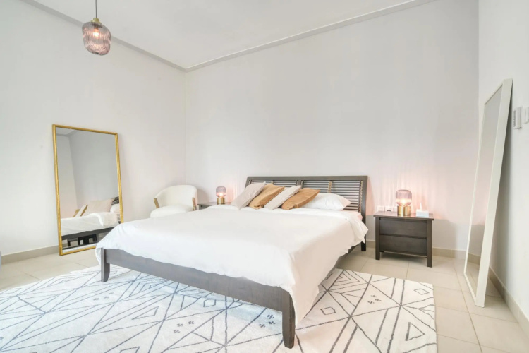 Attessa - 1405- DM in Dubai