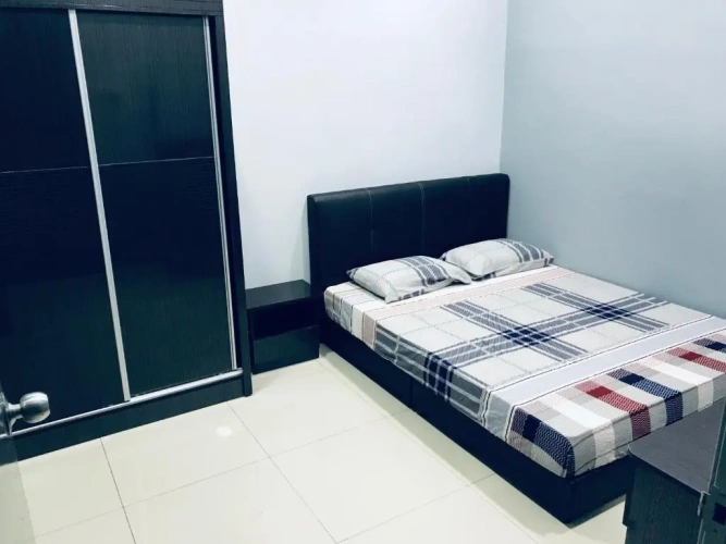 4 Bedrooms Cottage