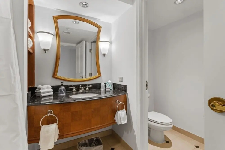 TWO Separate Spacious CozySuites on the Boardwalk