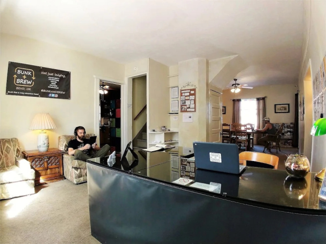 Bunk+Brew Historic Lucas House - Hostel