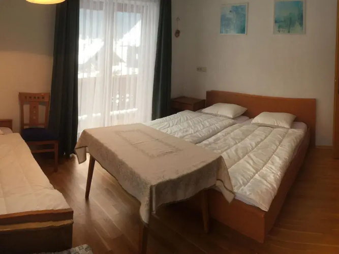 Charming Holiday Home in Gosau