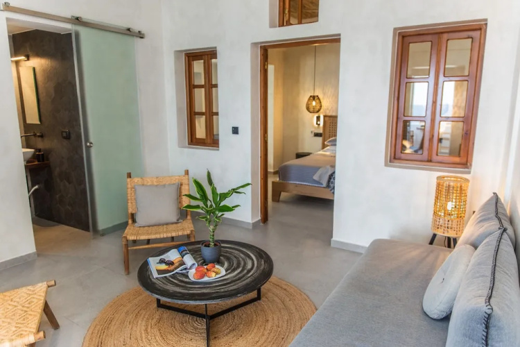 Almyra Studios & Apartments