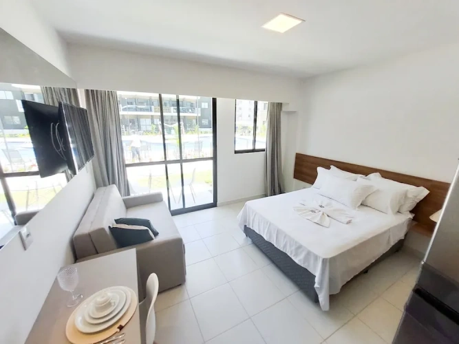 Sextuple Apartment with pool view