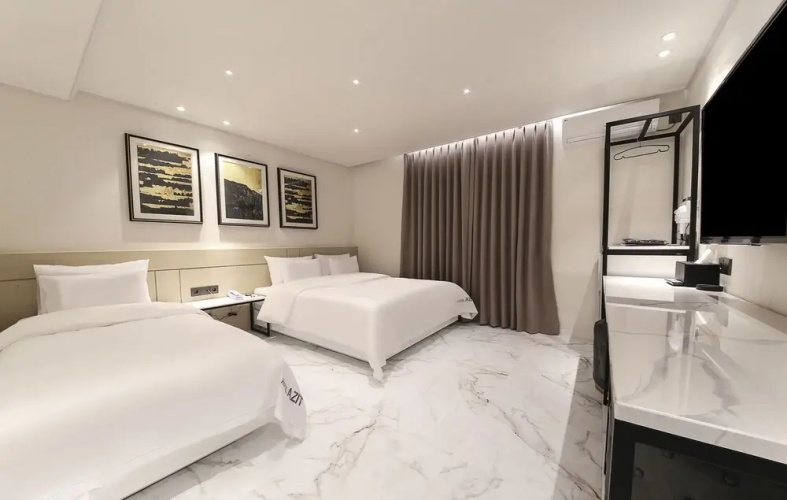 Hotel Azit