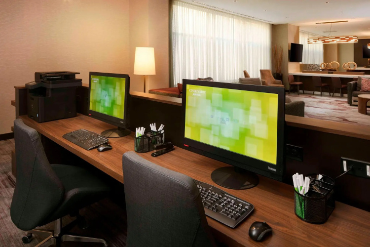 Courtyard by Marriott Indianapolis Downtown