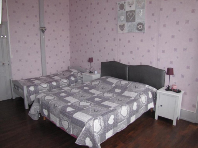 Standard Triple room