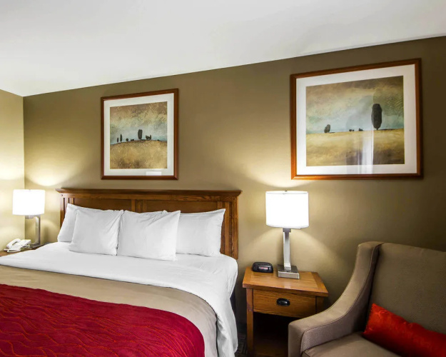 Comfort Inn & Suites