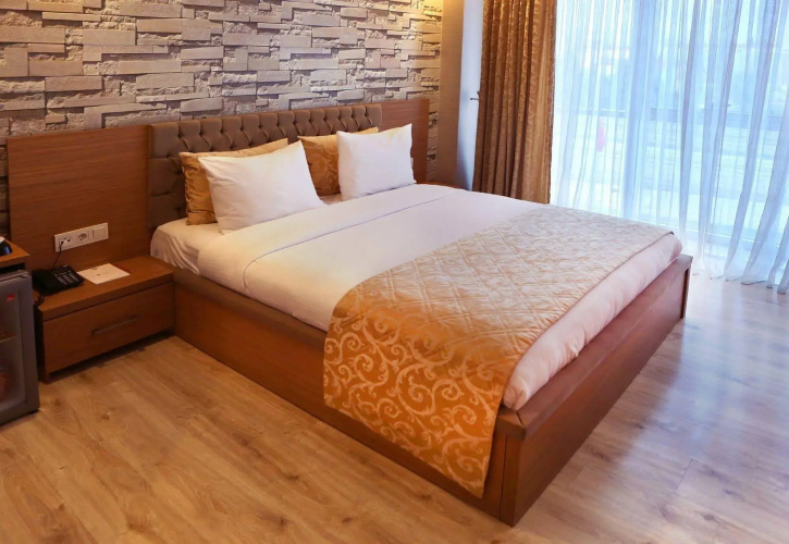 Paris Park Hotel