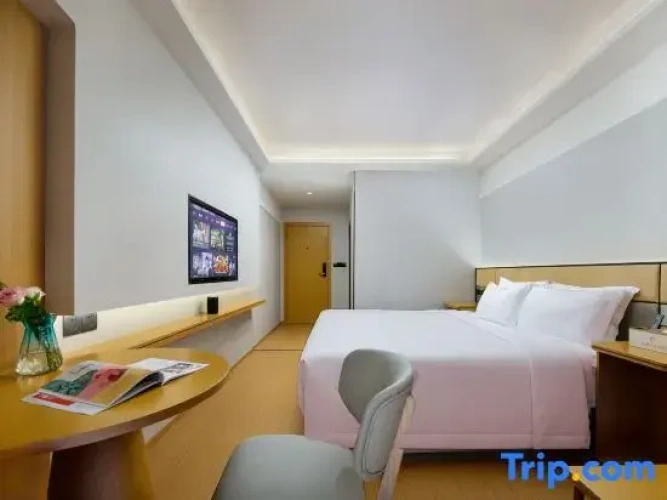 Standard Double room with river view