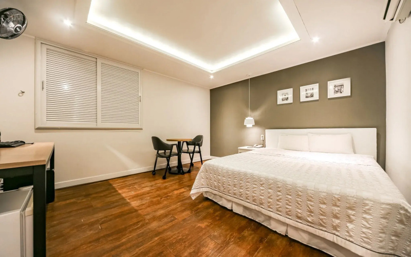 Pohang Daedodong White