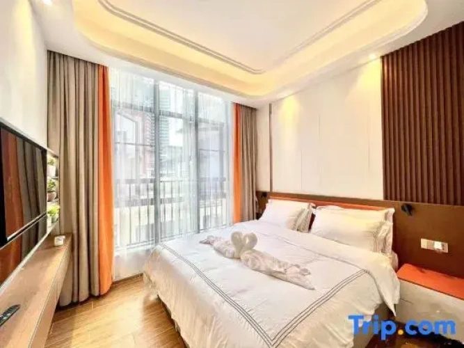 4 Bedrooms Villa