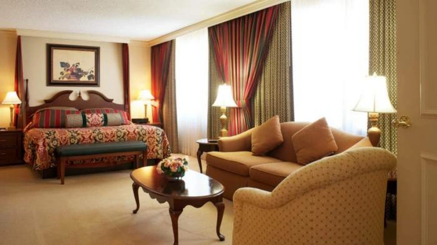 2 Bedrooms Double Suite